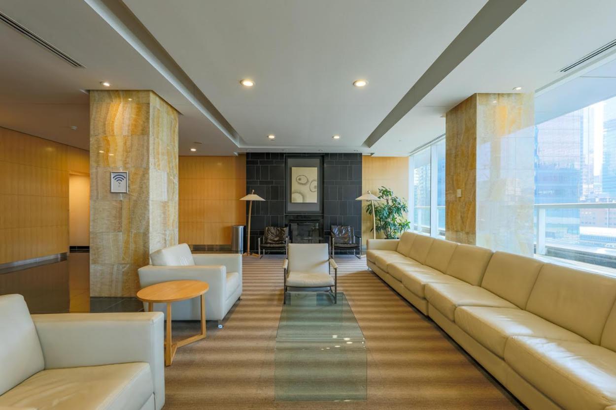 Skyline Elegance Condo Toronto Luaran gambar