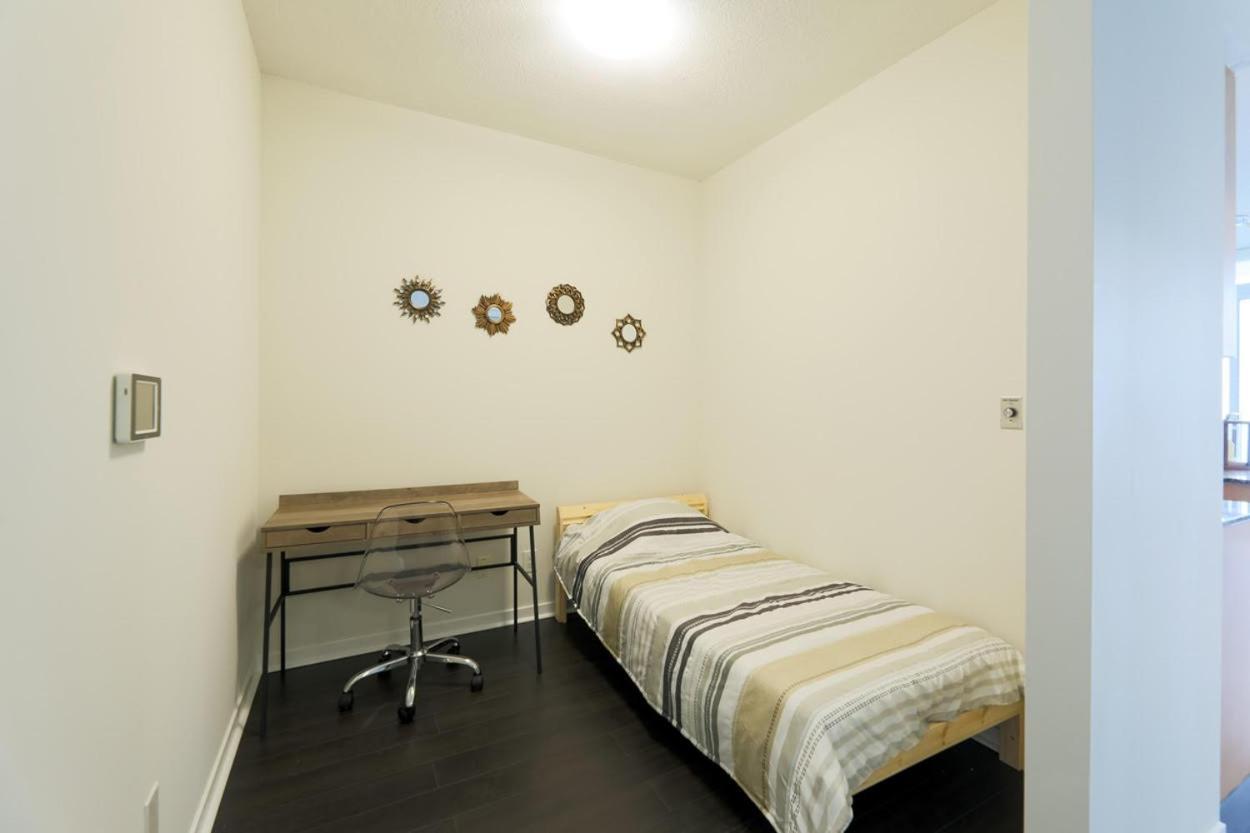 Skyline Elegance Condo Toronto Luaran gambar